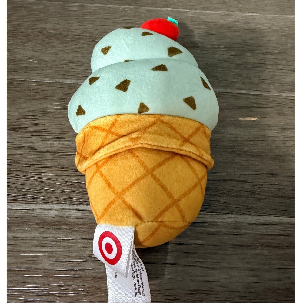 Target Bullseye Playground Mint Chocolate Chip Ice Cream Cone Plush Winking 6"